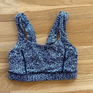 Lululemon sports bra size 2